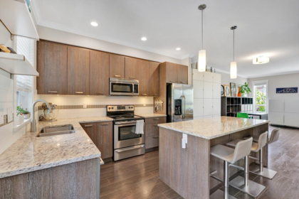 40 5888 144 Street, Surrey, BC, Surrey — Townhouse for sale