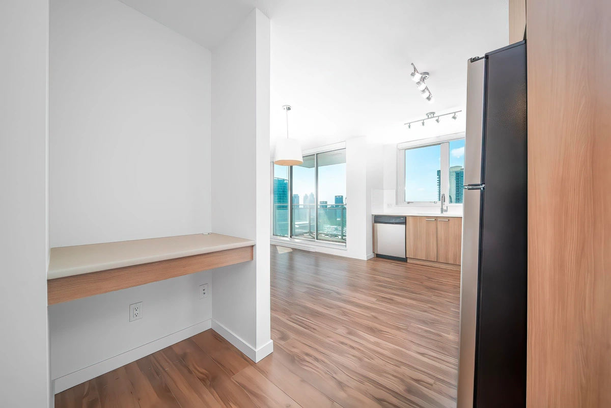 Breakfast Nook Photo of 2309 13325 102a Avenue, Surrey, BC