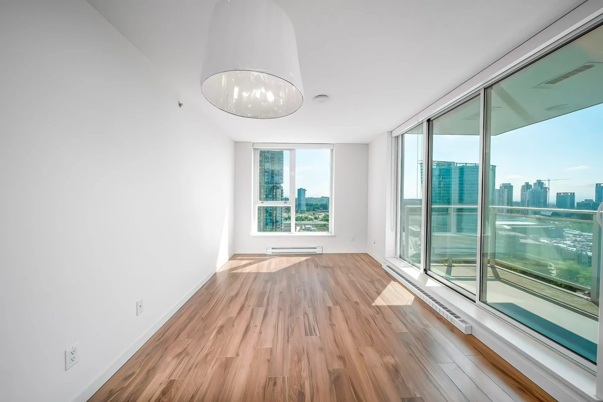 Family Room Photo of 2309 13325 102a Avenue, Surrey, BC