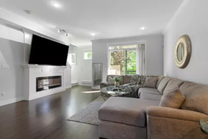 10 14285 64 Avenue, Surrey, BC
