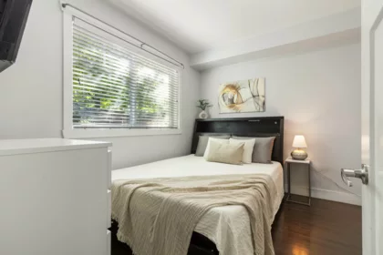 Powder Room Photo of 10 14285 64 Avenue, Surrey, BC