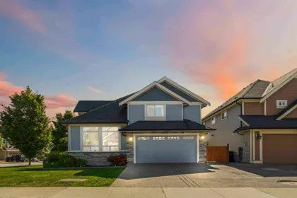 21156 77a Avenue, Langley, BC, Langley — Single Family Residence for sale