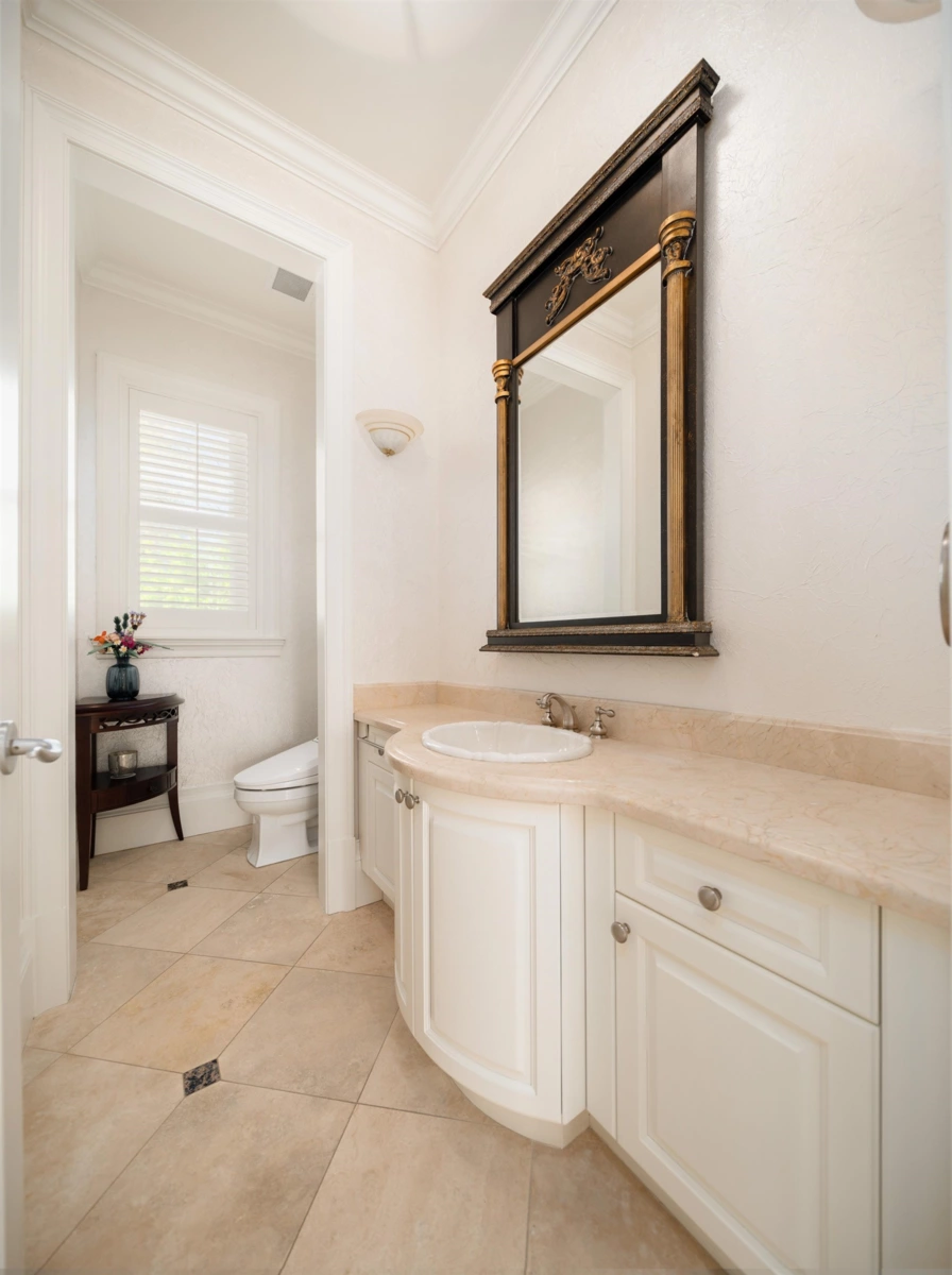 Walk-In Closet Photo of 3988 Angus Drive, Vancouver, BC