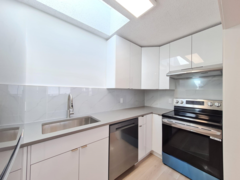 301 8645 Osler Street, Vancouver, BC