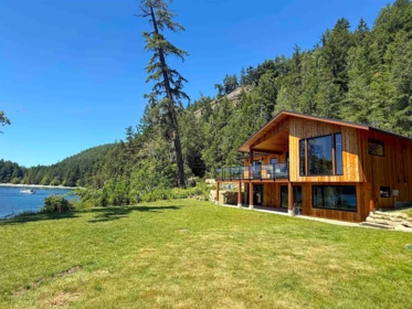 Hot Tub / Spa Photo of 479 Montague Park Road, Galiano Island, BC