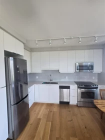 1002 9393 Tower Road, Burnaby, BC, Burnaby — Apartment/Condo for sale