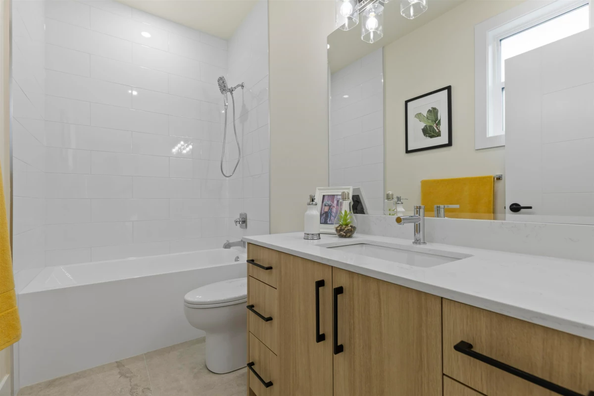 Basement Recreation Room Photo of 20158 82 Avenue, Langley, BC