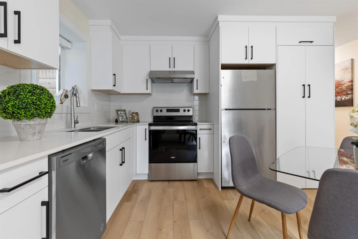 Garage Interior Photo of 20158 82 Avenue, Langley, BC