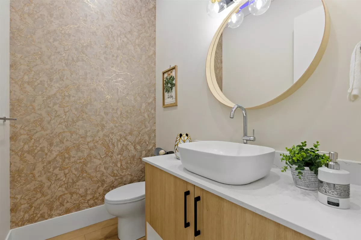 Kitchen Island Photo of 20158 82 Avenue, Langley, BC