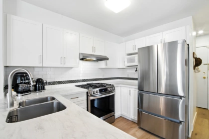 106 688 E 16th Avenue, Vancouver, BC, Vancouver — Apartment/Condo for sale