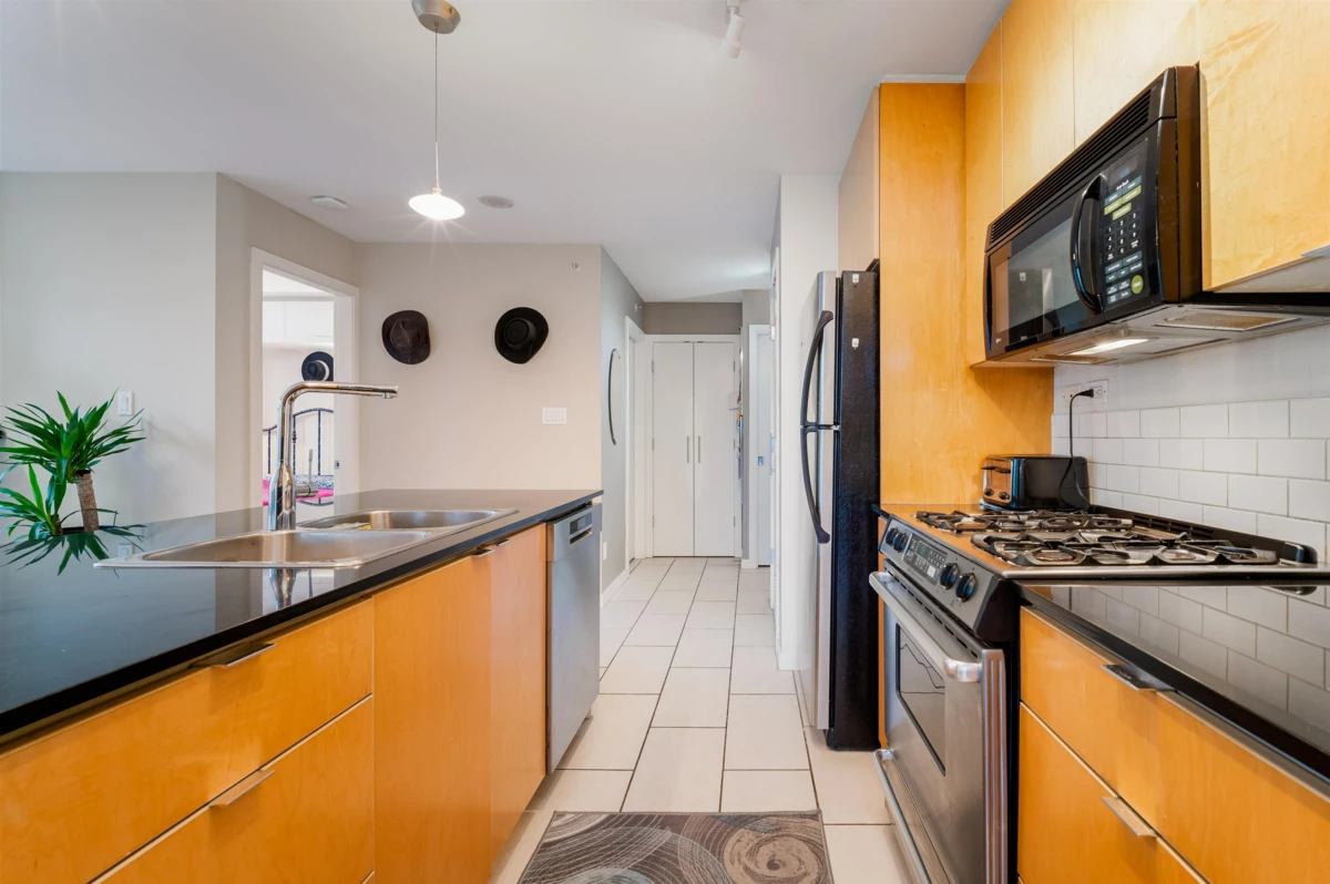 Breakfast Nook Photo of 506 989 Beatty Street, Vancouver, BC