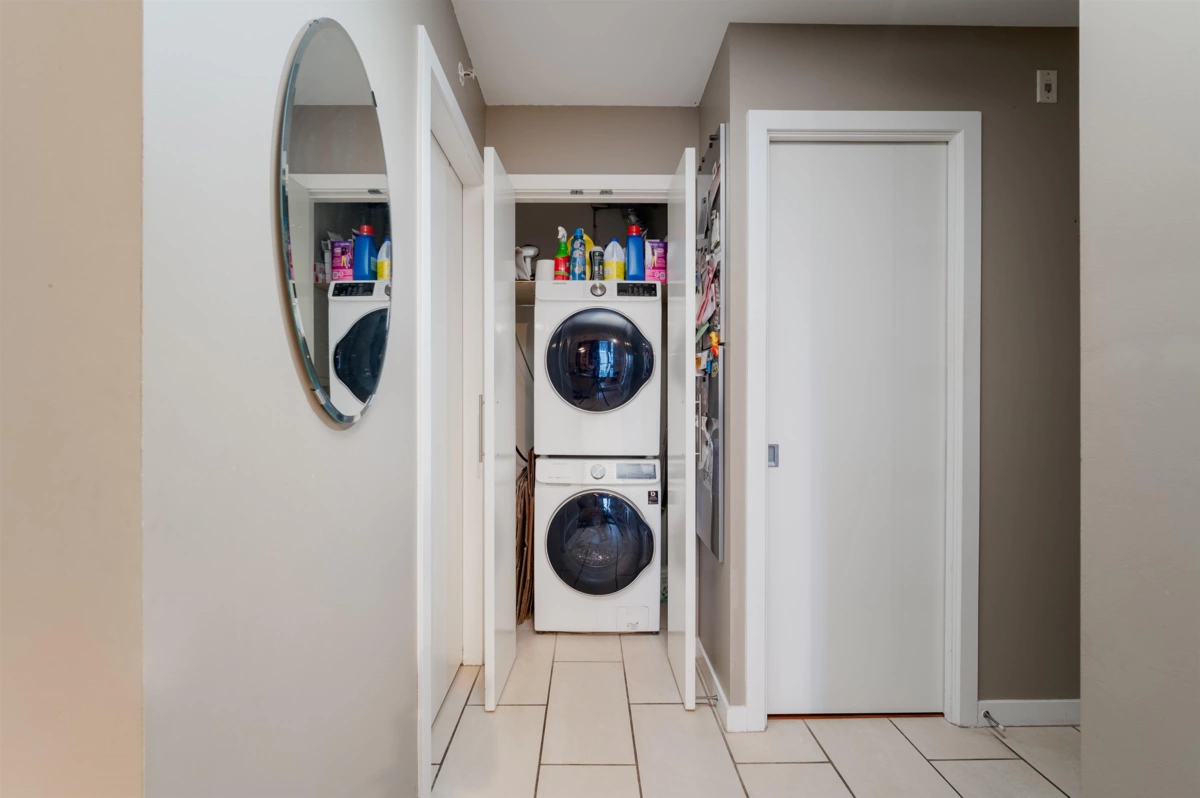 Office / Den Photo of 506 989 Beatty Street, Vancouver, BC