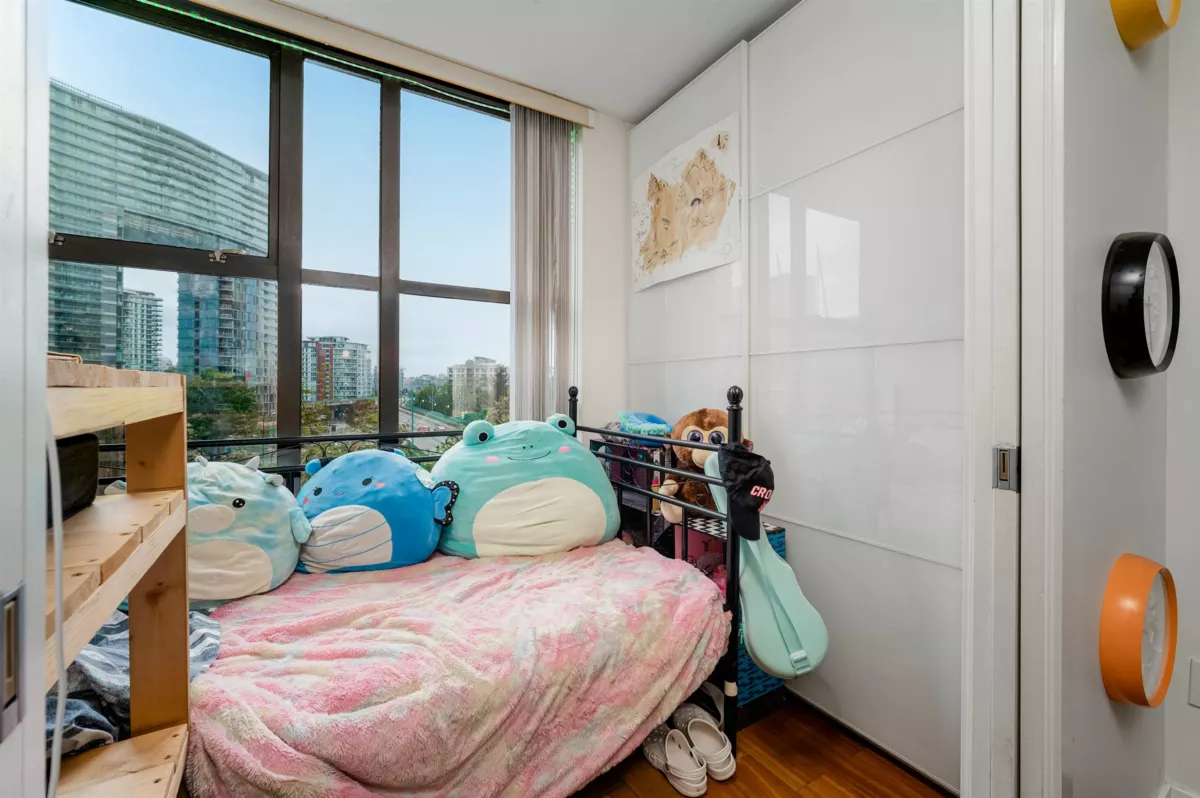 Primary Bathroom Photo of 506 989 Beatty Street, Vancouver, BC