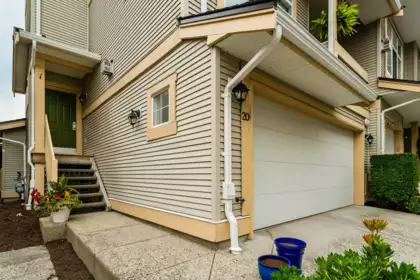 20 14959 58 Avenue, Surrey, BC, Surrey — Townhouse for sale