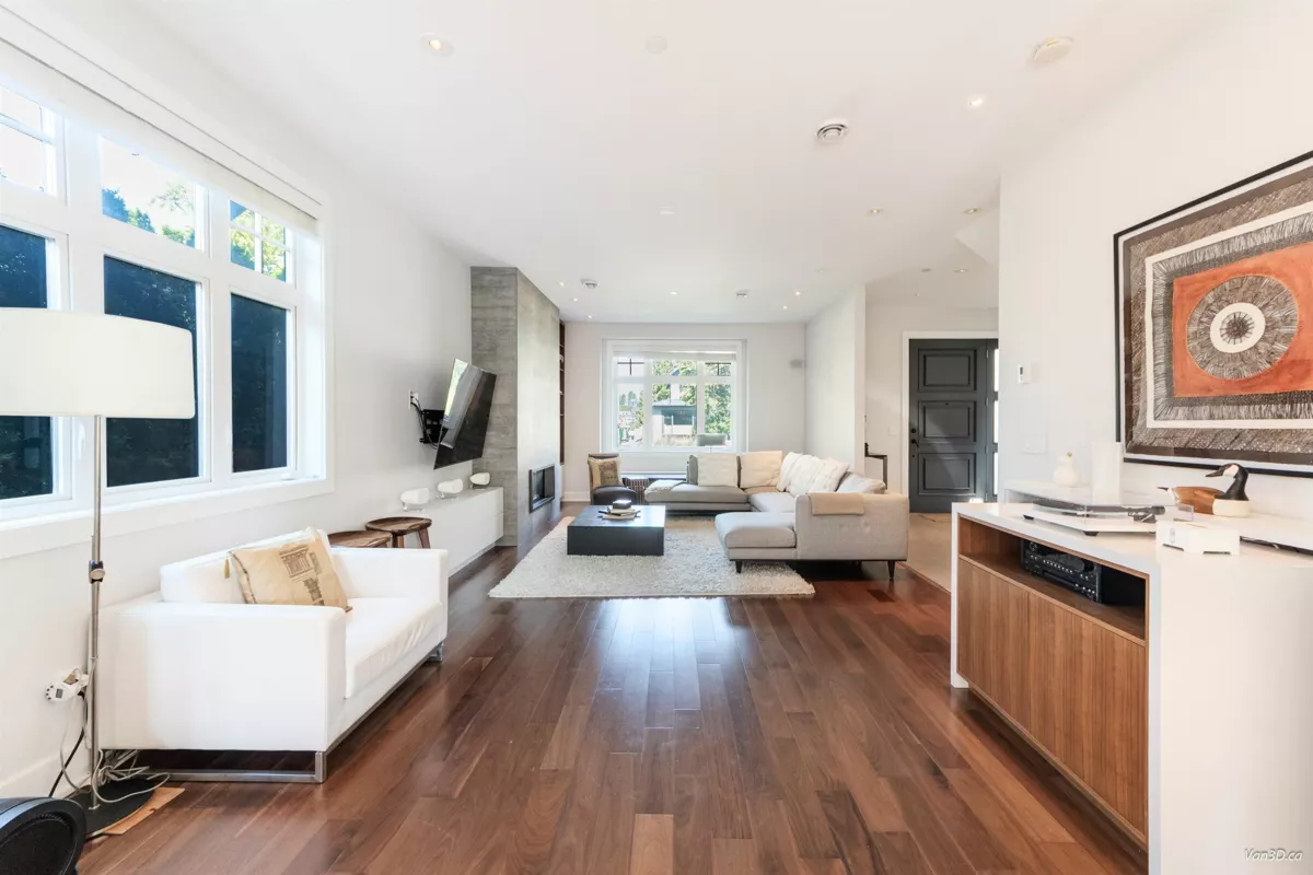 Breakfast Nook Photo of 4698 W 11th Avenue, Vancouver, BC