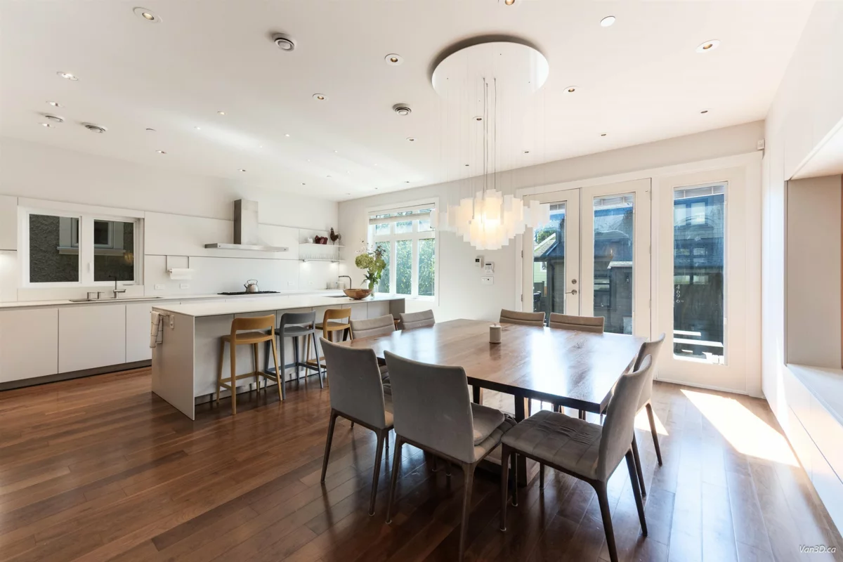 Primary Bathroom Photo of 4698 W 11th Avenue, Vancouver, BC