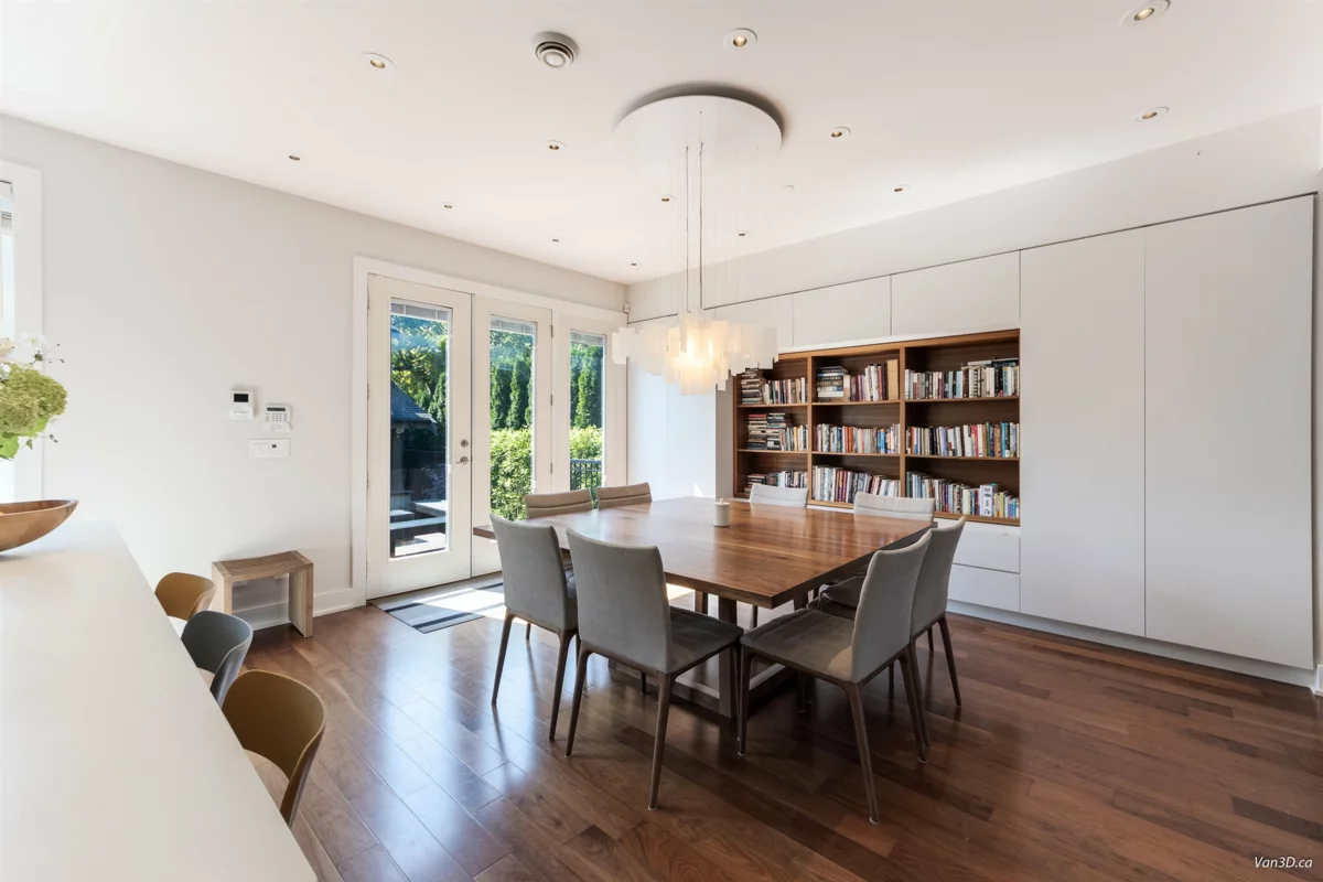 Walk-In Closet Photo of 4698 W 11th Avenue, Vancouver, BC