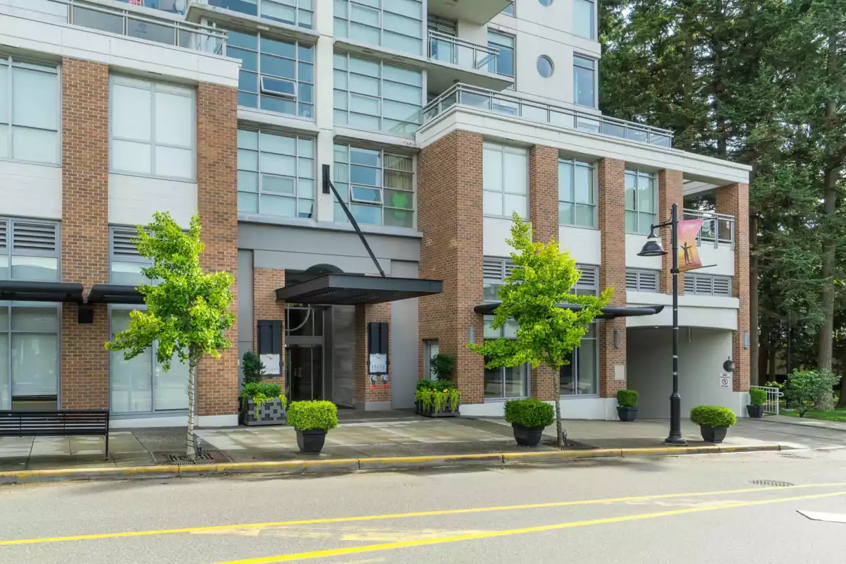 Exterior Rear Photo of 1106 15152 Russell Avenue, White Rock, BC