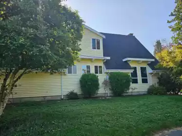 19850 48 Avenue, Langley, BC, Langley City — 5 bed single family residence for sale