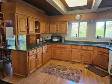Kitchen Photo of 19850 48 Avenue, Langley, BC