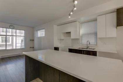 Primary Bathroom Photo of 39 18681 68 Avenue, Surrey, BC