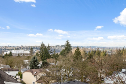 610 1000 Bowron Court, North Vancouver, BC, North Vancouver — Apartment/Condo for sale