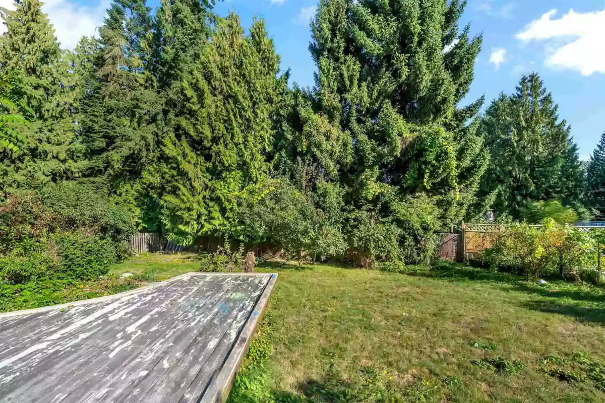 Entry Foyer Photo of 1677 Eastern Drive, Port Coquitlam, BC