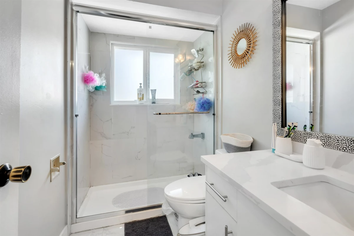 Laundry Room Photo of 1677 Eastern Drive, Port Coquitlam, BC