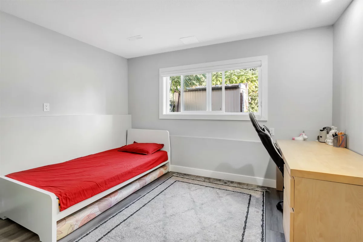 Primary Bathroom Photo of 1677 Eastern Drive, Port Coquitlam, BC