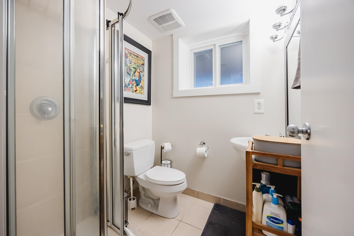 Entry Foyer Photo of 10356 Skagit Drive, Delta, BC