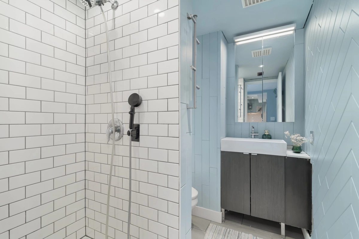 Outdoor Deck Photo of 960 Thermal Drive, Coquitlam, BC