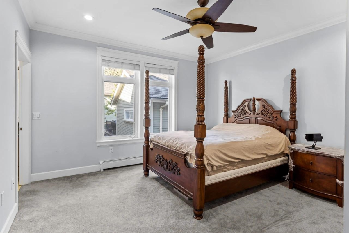 Basement Recreation Room Photo of 10302 Main Street, Delta, BC