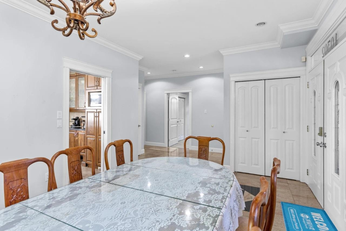 Bedroom 4 Photo of 10302 Main Street, Delta, BC