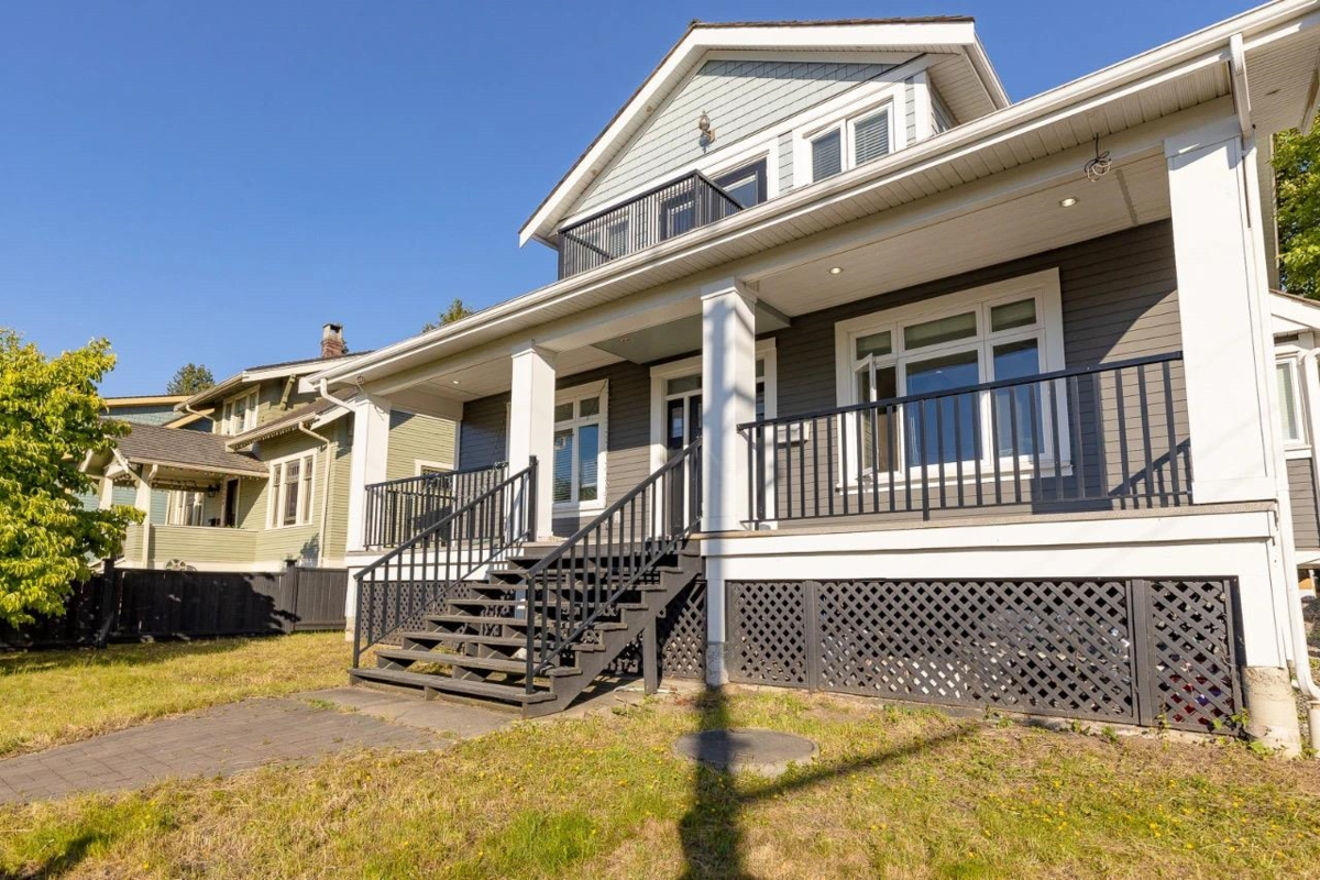 Exterior Rear Photo of 10302 Main Street, Delta, BC