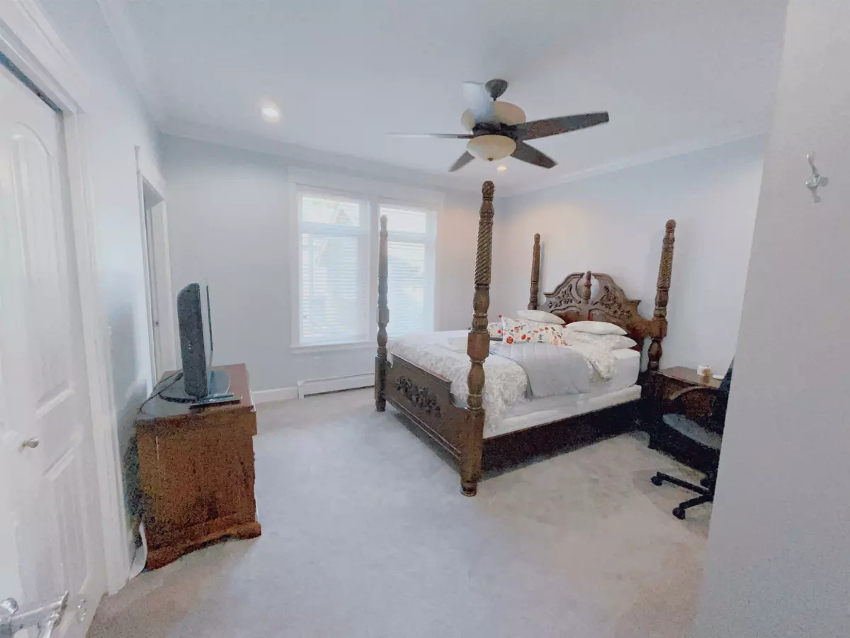 Outdoor Deck Photo of 10302 Main Street, Delta, BC