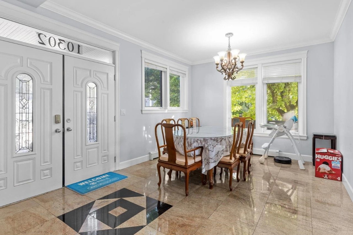 Pantry Photo of 10302 Main Street, Delta, BC