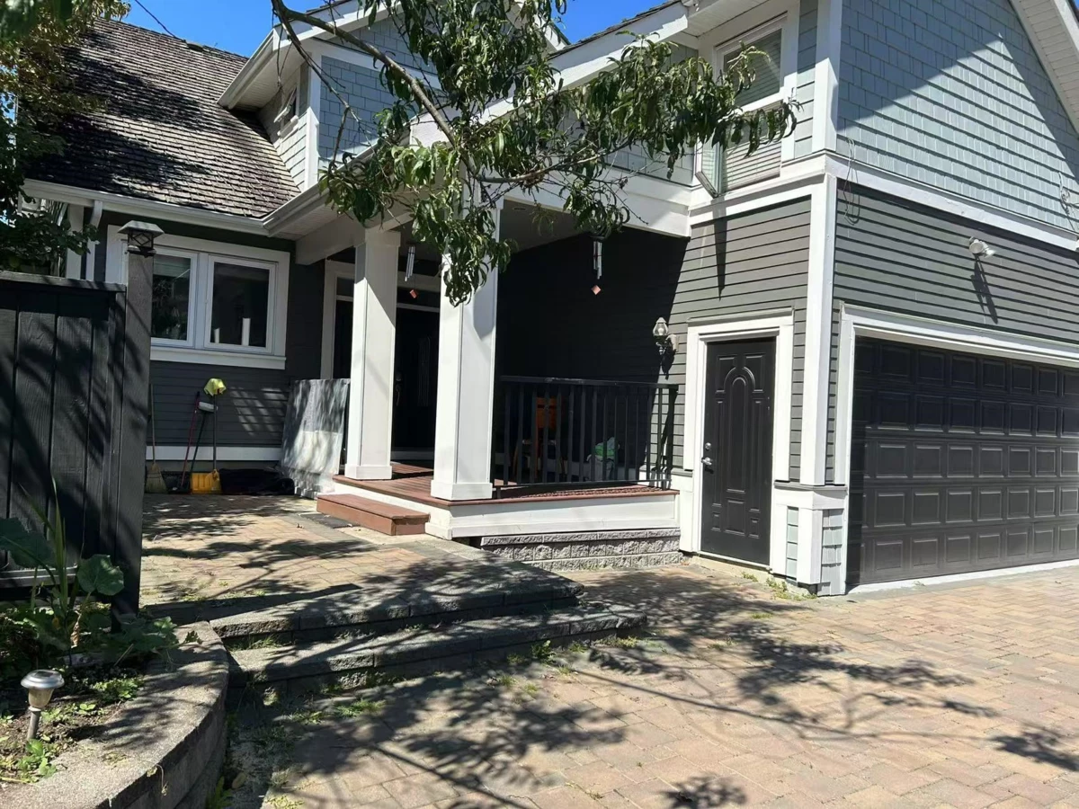 Swimming Pool Photo of 10302 Main Street, Delta, BC