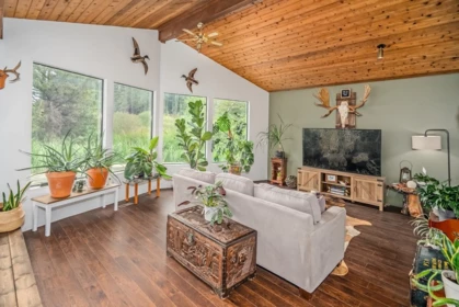 Kitchen Photo of 26559 58 Avenue, Langley, BC
