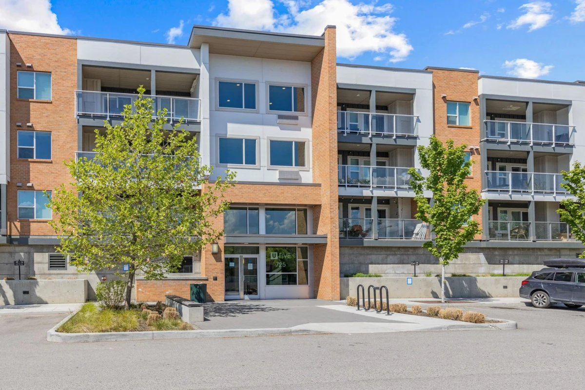 Dining Area Photo of 203 725 Academy Way, No City Value, BC