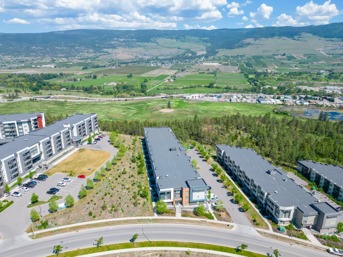 Family Room Photo of 203 725 Academy Way, No City Value, BC