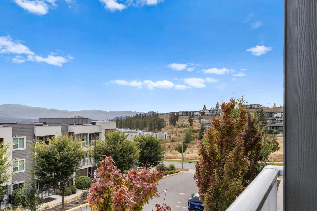 Laundry Room Photo of 203 725 Academy Way, No City Value, BC