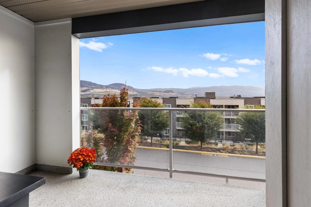 Powder Room Photo of 203 725 Academy Way, No City Value, BC