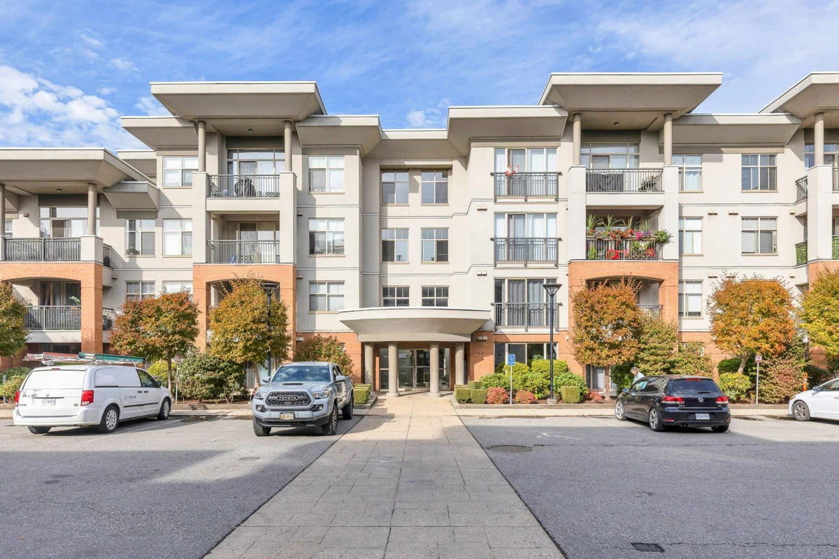 Exterior Rear Photo of 216 33546 Holland Avenue, Abbotsford, BC