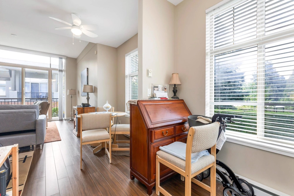 Laundry Room Photo of 216 33546 Holland Avenue, Abbotsford, BC