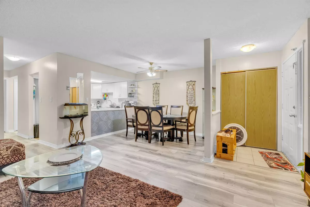 Breakfast Nook Photo of 102 7150 133 Street, Surrey, BC