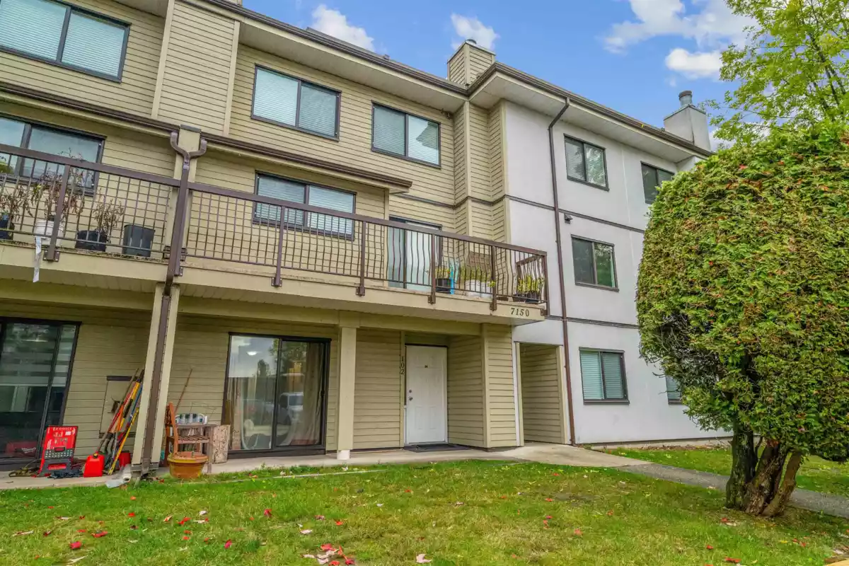 Family Room Photo of 102 7150 133 Street, Surrey, BC