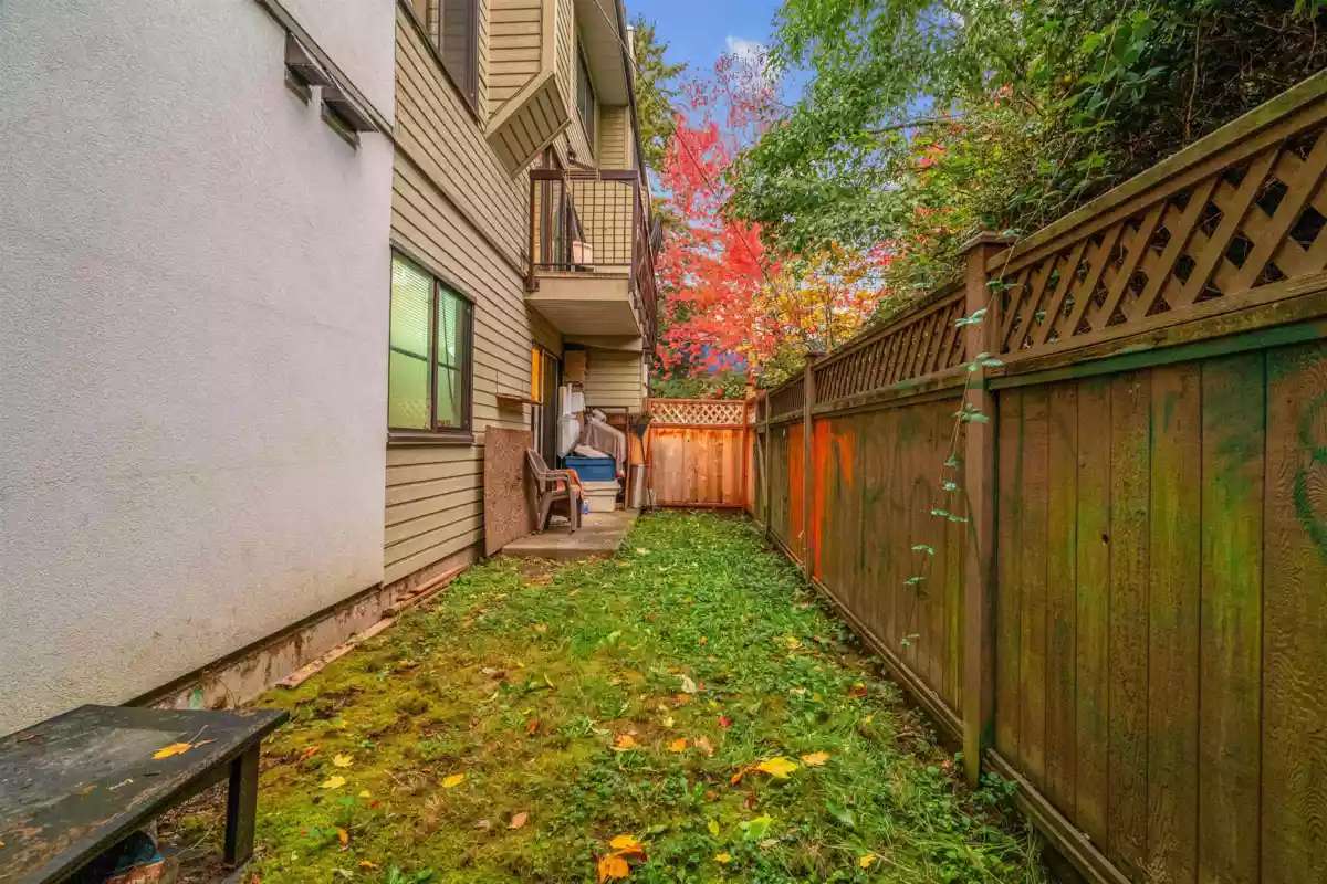 Outdoor Deck Photo of 102 7150 133 Street, Surrey, BC