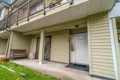 102 7150 133 Street, Surrey, BC, Surrey — Townhouse for sale