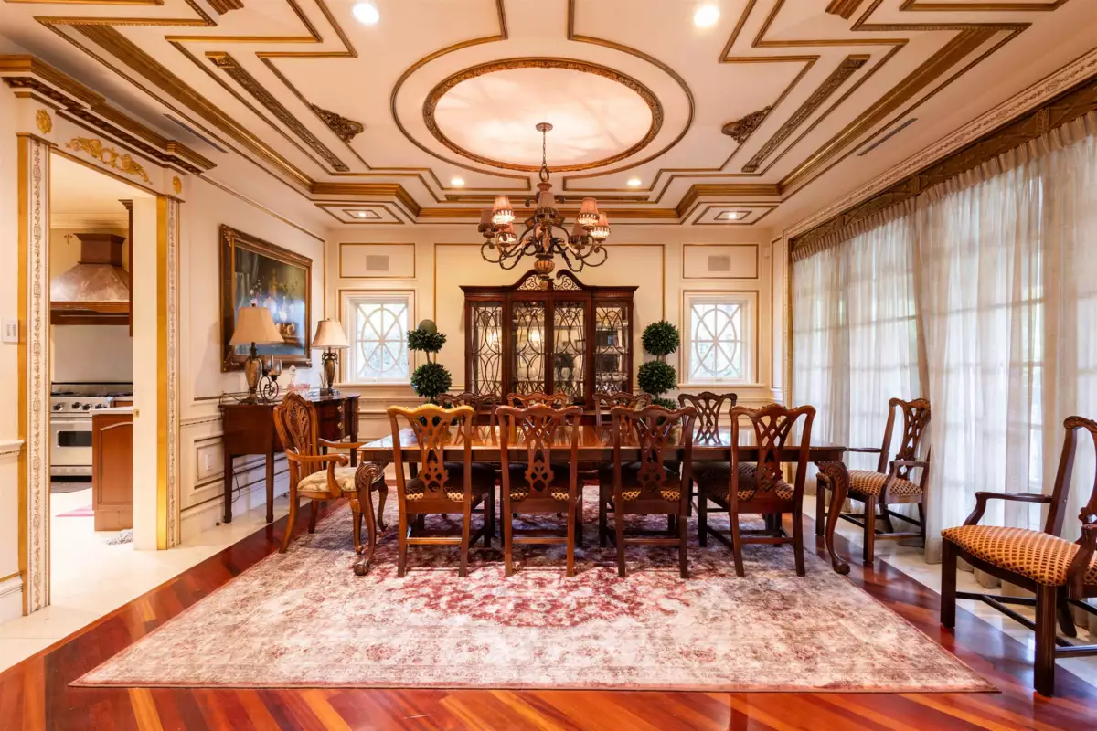 Breakfast Nook Photo of 3719 Selkirk Street, Vancouver, BC