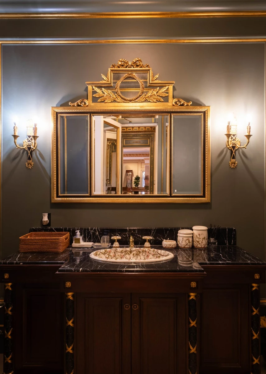 Walk-In Closet Photo of 3719 Selkirk Street, Vancouver, BC